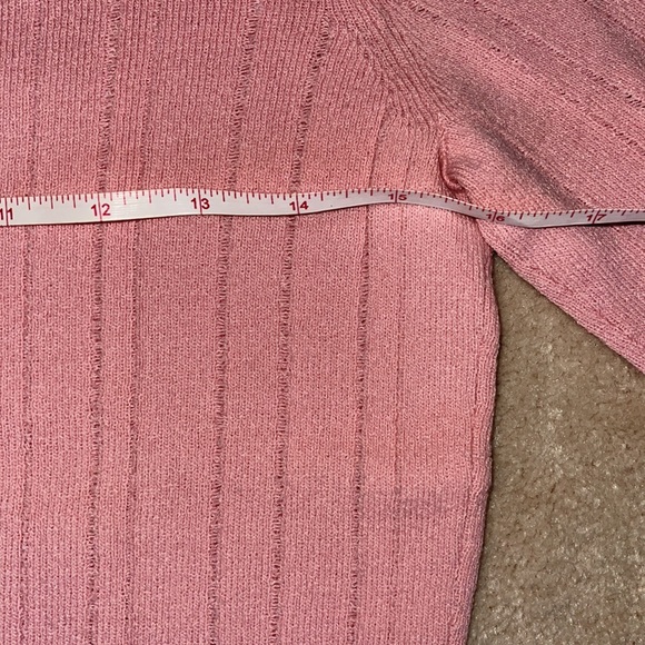 Express V-neck Sweater - Picture 6 of 7